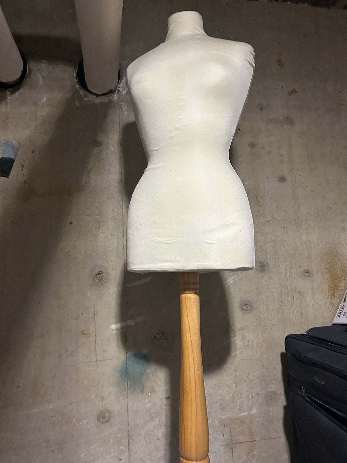 Buste paspop met houten standaard, Ophalen of Verzenden