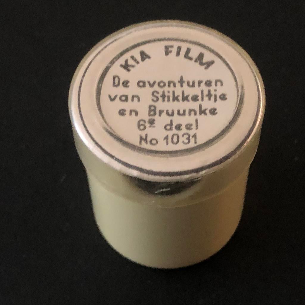 Kleine filmrol: De avonturen van Stikkeltje en Bruunke, Audio, Tv en Foto, Filmrollen, Ophalen of Verzenden, 35mm film