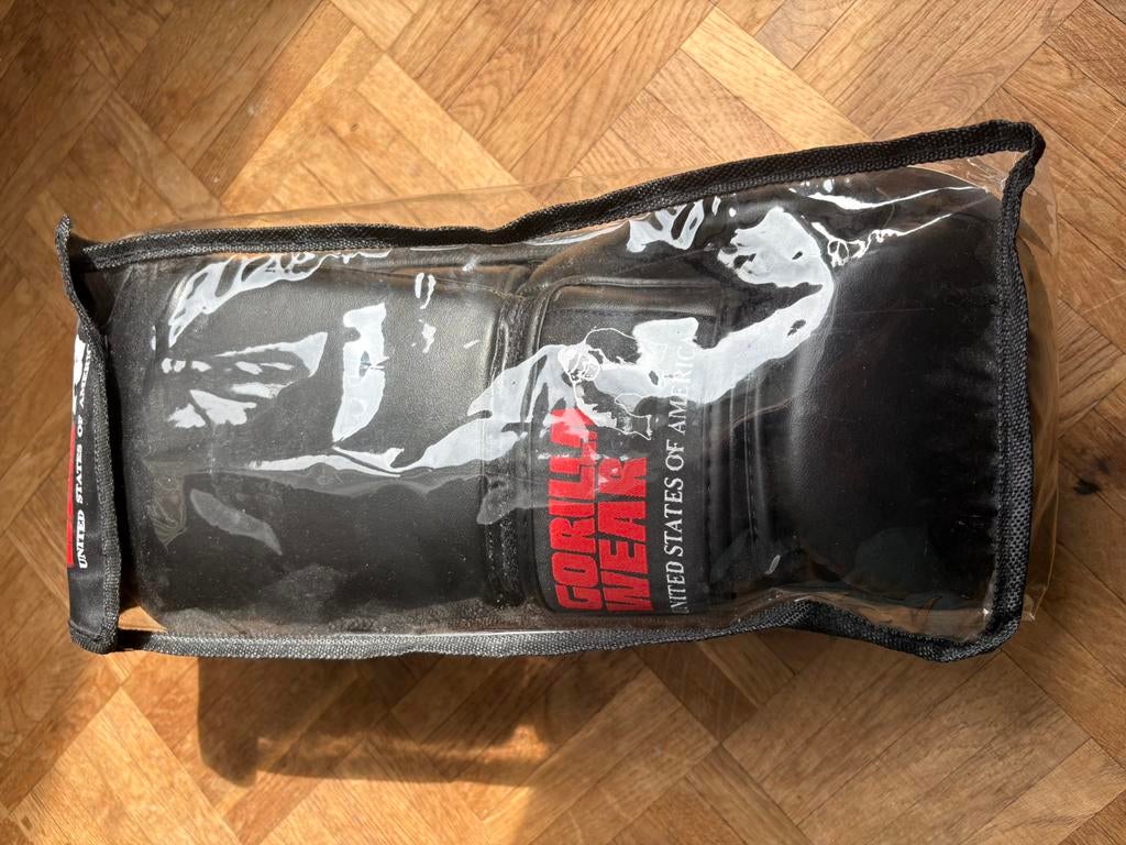 Gorilla Wear bokshandschoenen te koop aangeboden, Ophalen, Nieuw, Bokshandschoenen