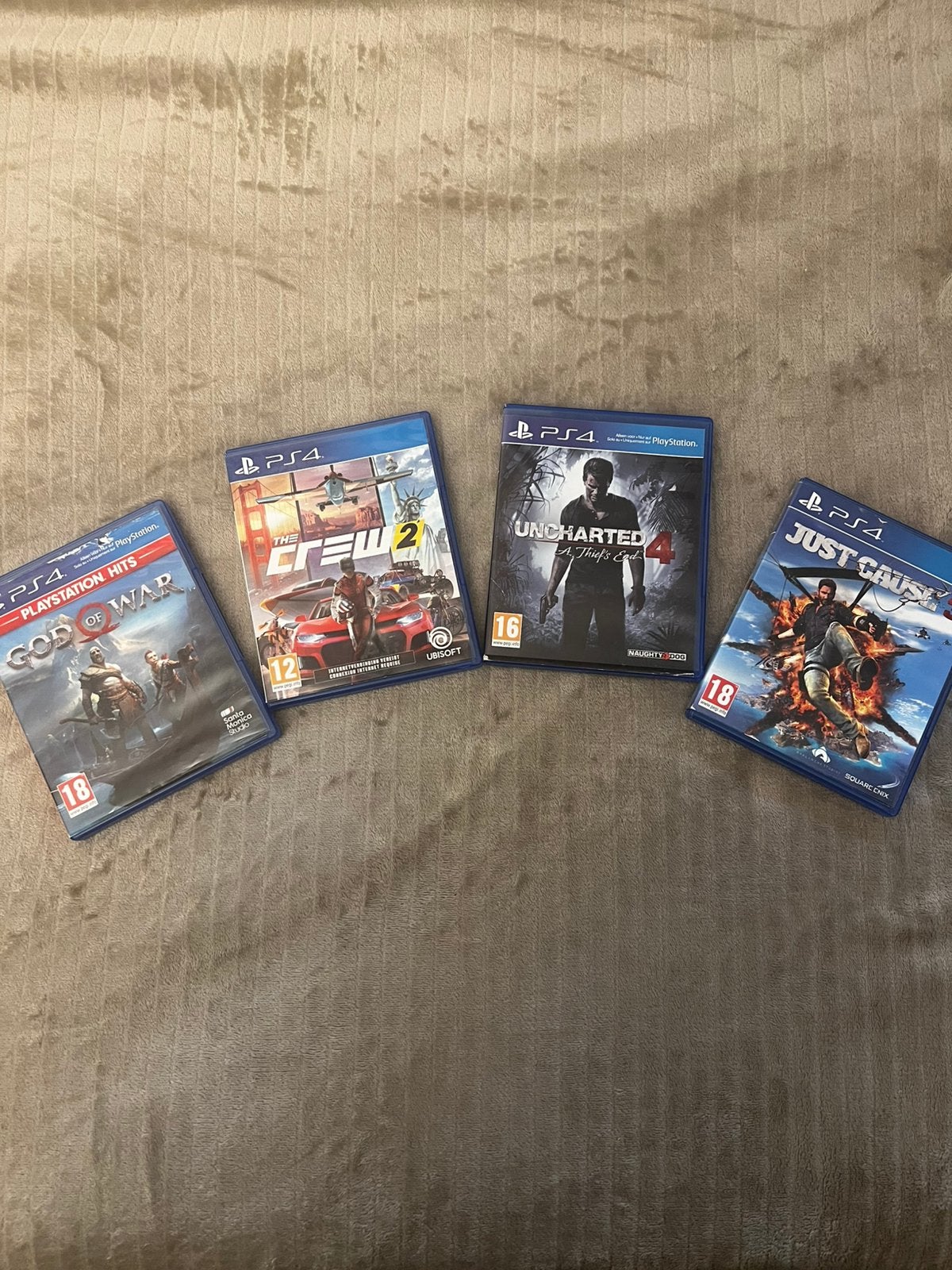 PS4 Games God of War, The Crew 2, Uncharted 4 &Just Cause3, 1 speler, Zo goed als nieuw, Vanaf 16 jaar, Ophalen