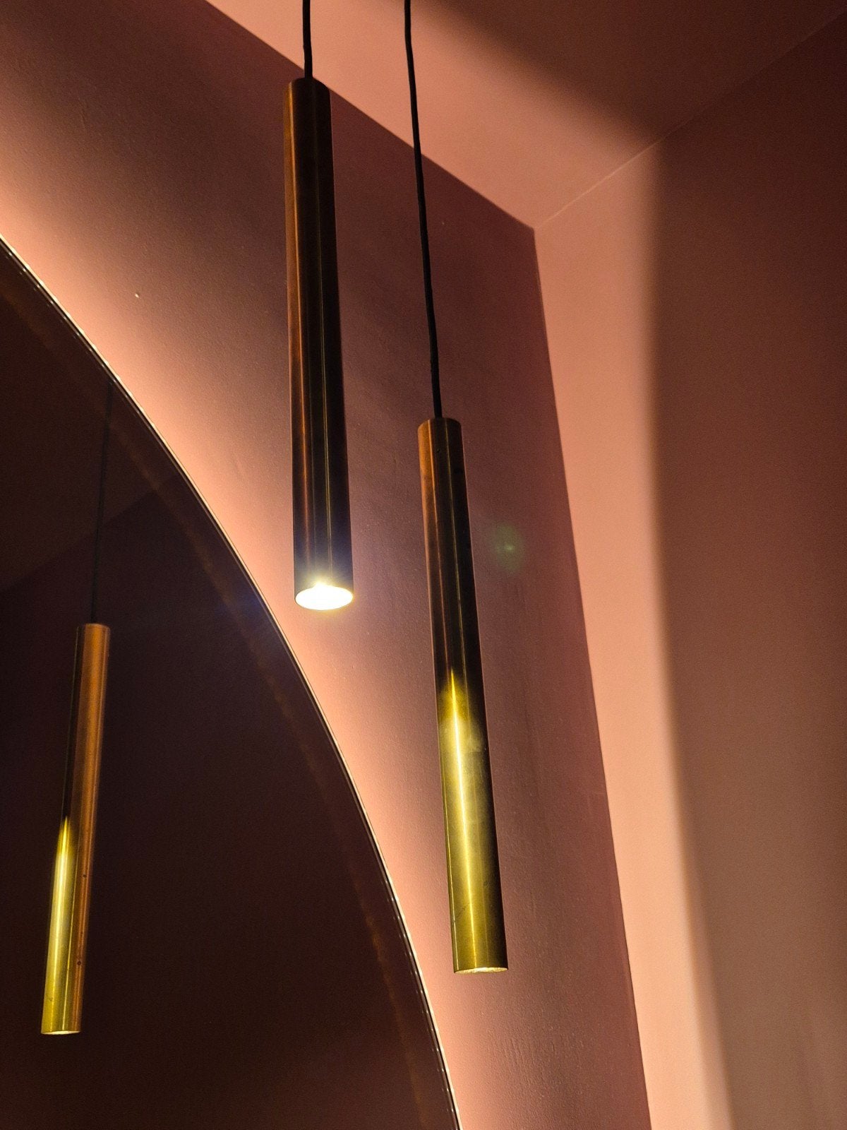 Moderne messing hanglamp - Wever & Ducré, Huis en Inrichting, Lampen | Hanglampen, Gebruikt, Modern, Industrieel, Overige fittingen