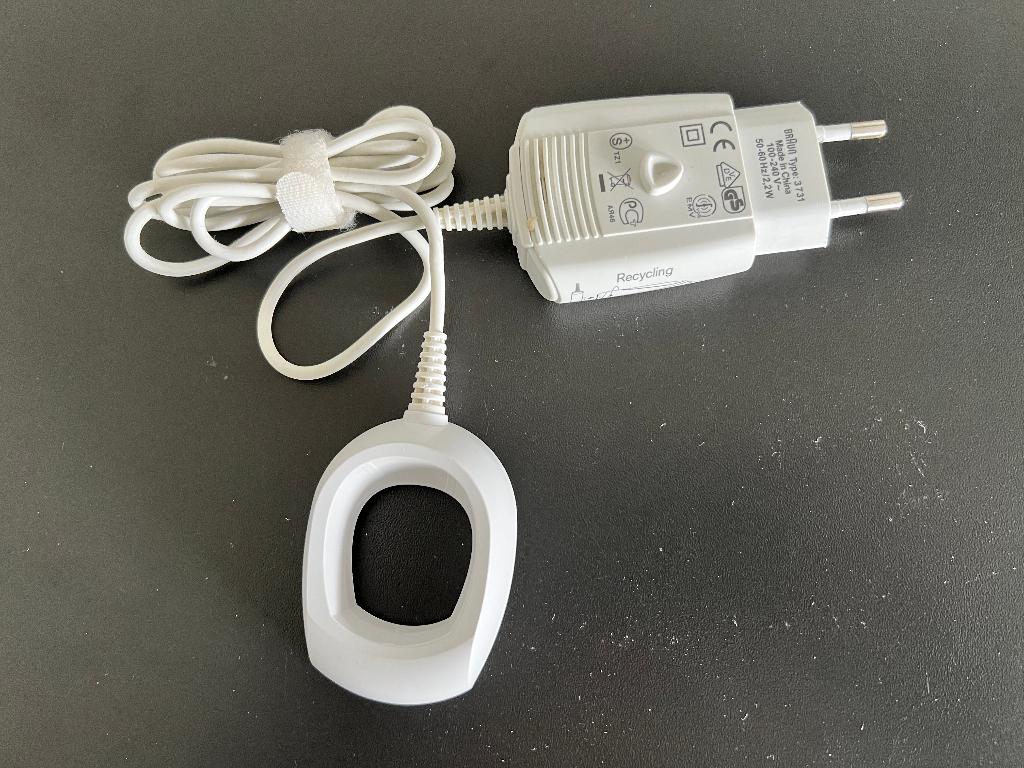 Originele Oral-B oplader type 3731 elektrische tandenborstel, Ophalen of Verzenden, Zo goed als nieuw, Mondverzorging
