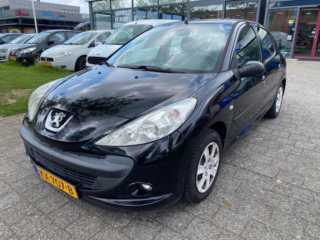 Peugeot 206+ 1.1 XR AIRCO NW APK BJ 2011 ! (bj 2011), Auto's, Voorwielaandrijving, Gebruikt, 4 cilinders, 60 pk