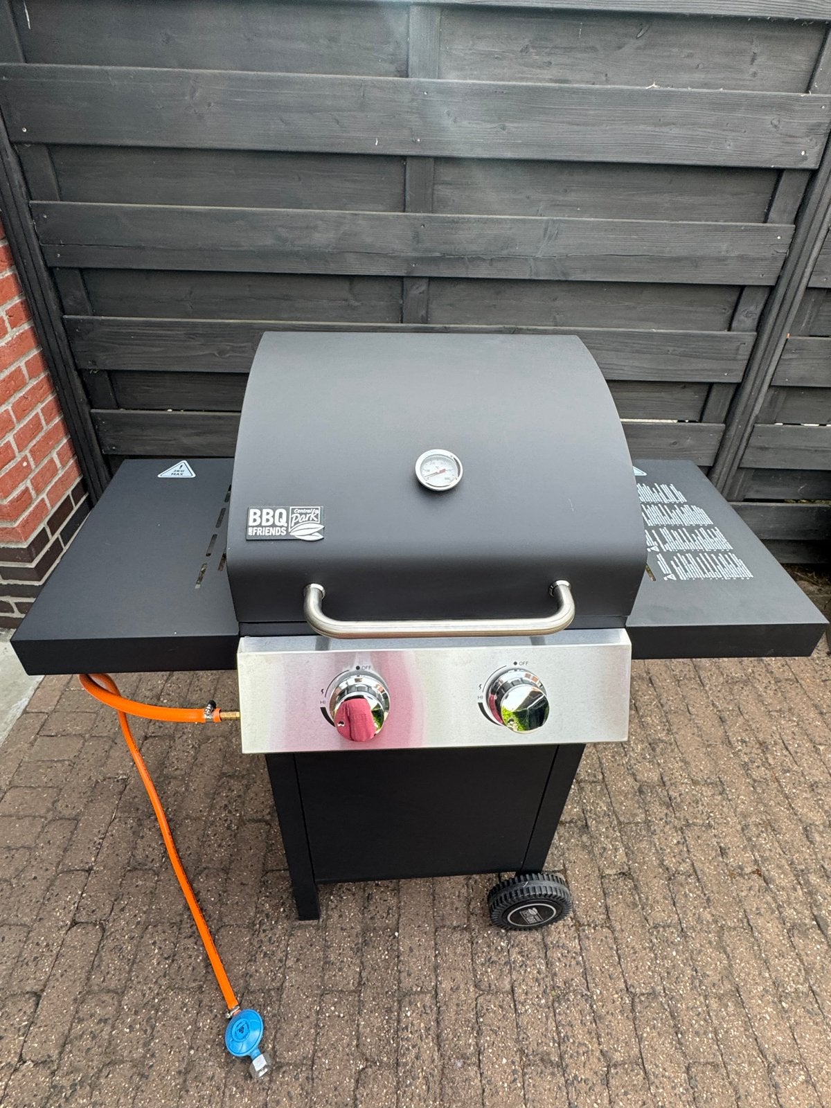 BBQ Friends Gasbarbecue met 2 branders Nieuw, Ophalen, Nieuw