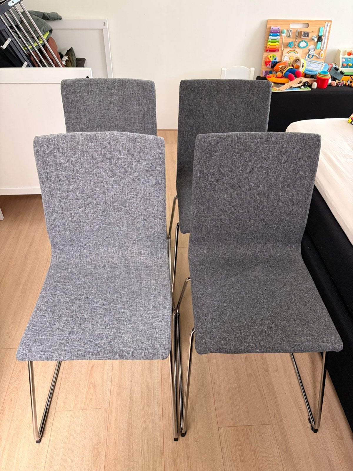 Eetkamerstoelen IKEA LILLÅNÄS, Ophalen, Gebruikt, Vier, Stof