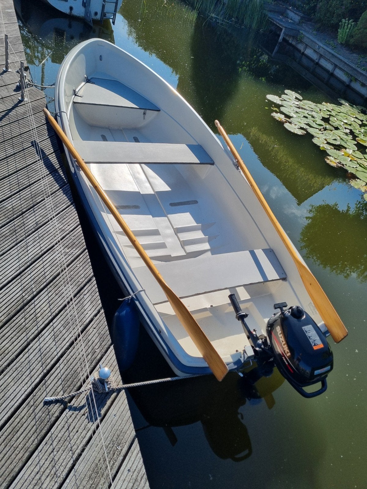 Terhi 385 roeiboot met Suzuki 2.5 pk buitenboordmotor, Watersport en Boten, Roeiboten, Ophalen, Gebruikt, Polyester, Met motor