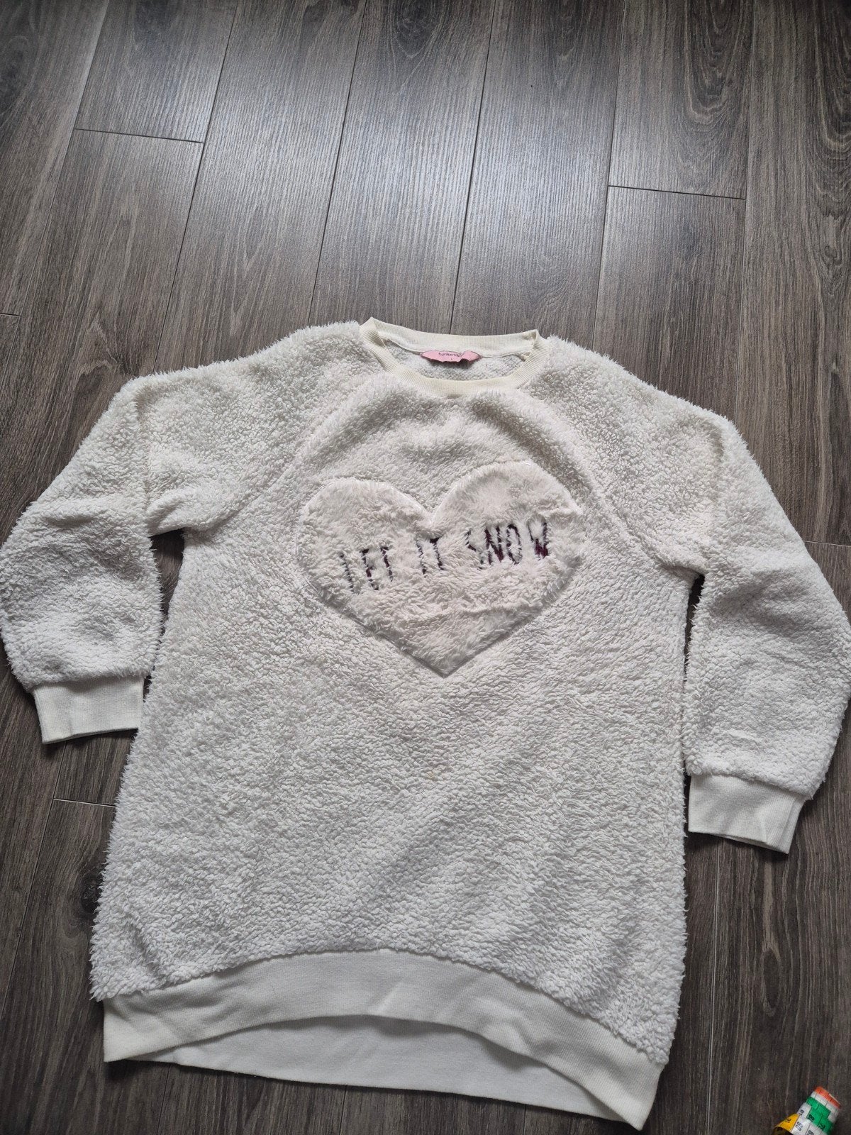 Hunkemöller fluffy trui met 'Let it Snow' hart, Wit, Maat 42/44 (L), Ophalen of Verzenden, Hunkemöller