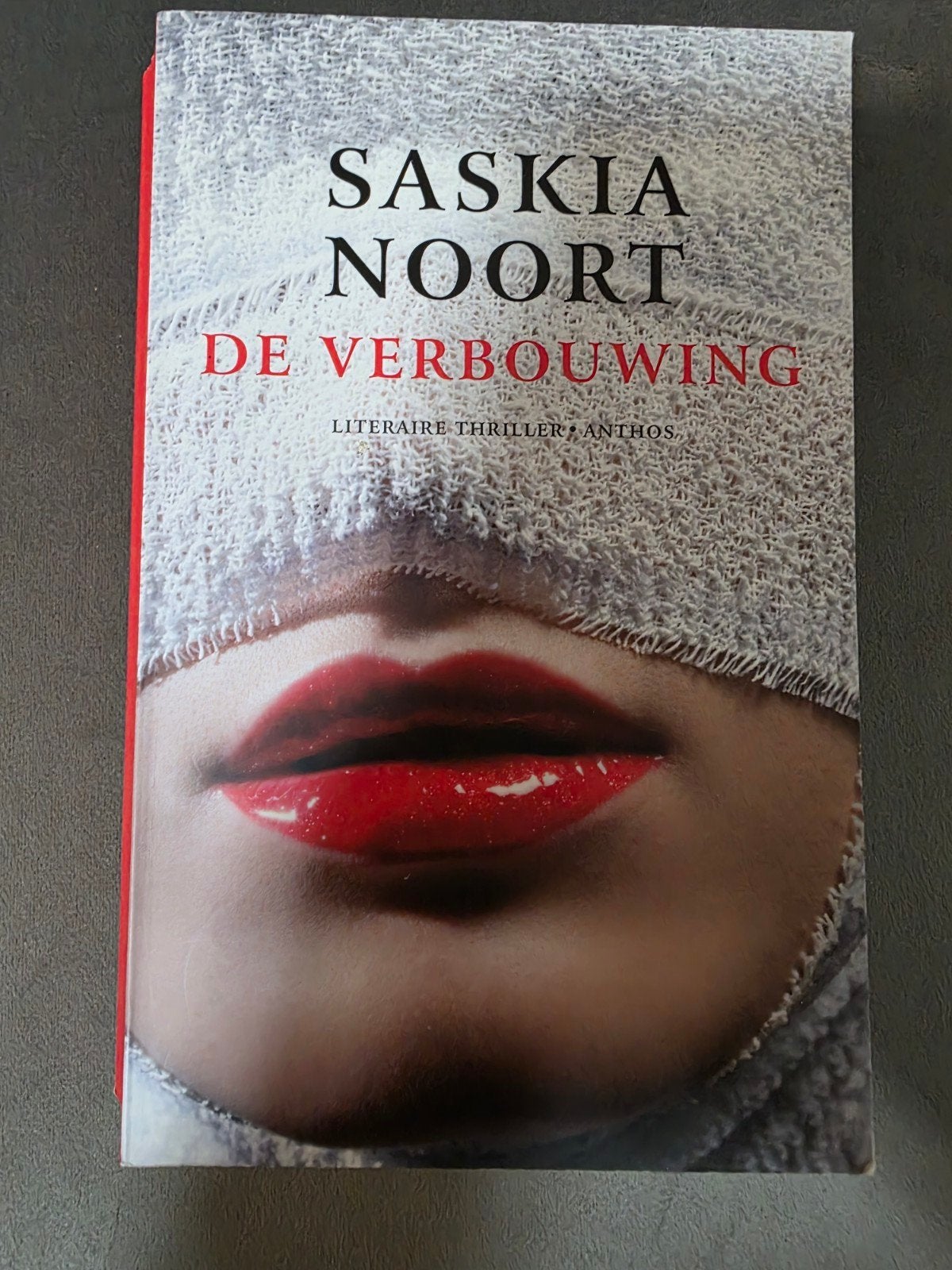 Saskia Noort - De Verbouwing (Literaire thriller), Ophalen of Verzenden, Zo goed als nieuw, Saskia Noort, Nederland