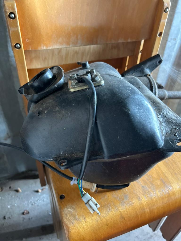 Benzine tank scooter, Ophalen of Verzenden, Gebruikt, Tank