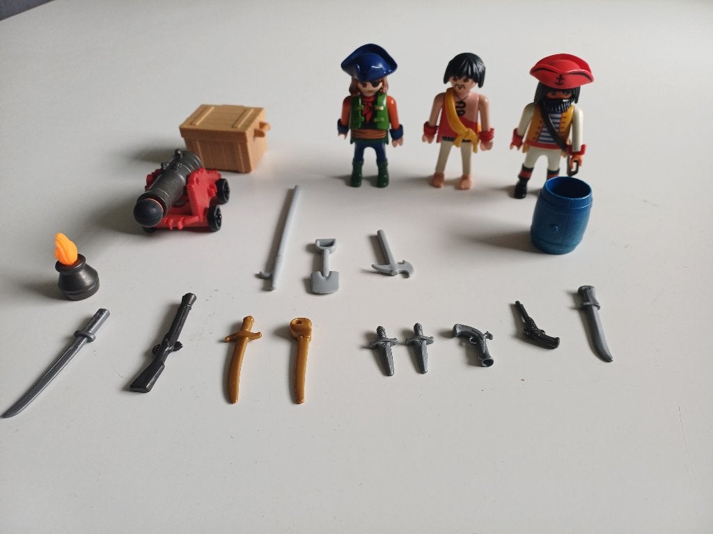 Playmobil Piratenbende met wapenarsenaal - 5136, Ophalen of Verzenden, Gebruikt, Los playmobil