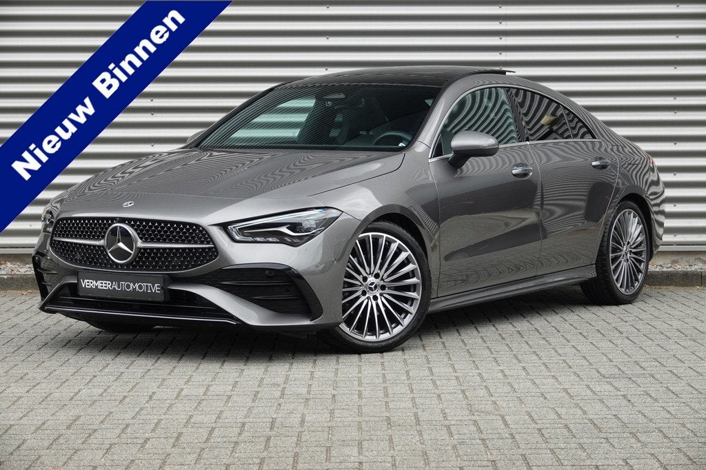 Mercedes-Benz CLA-Klasse 180 Star Edition AMG | Pano | Trekh, Auto's, Mercedes-Benz, 136 pk, Gebruikt, 4 cilinders, Origineel Nederlands
