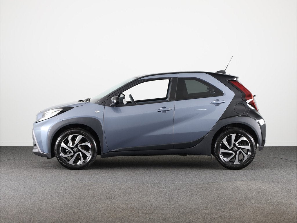 Toyota Aygo X 1.0 VVT-i MT Pulse *DEMO* | Camera | Climate C, 12 maanden, Stof, 4 stoelen, Origineel Nederlands