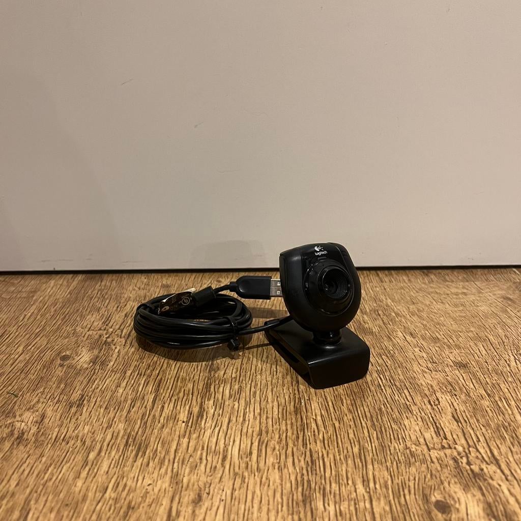 Logitech QuickCam 3000 1.3MP USB WebCam, Gebruikt, Ophalen of Verzenden, Windows, Monitorclip