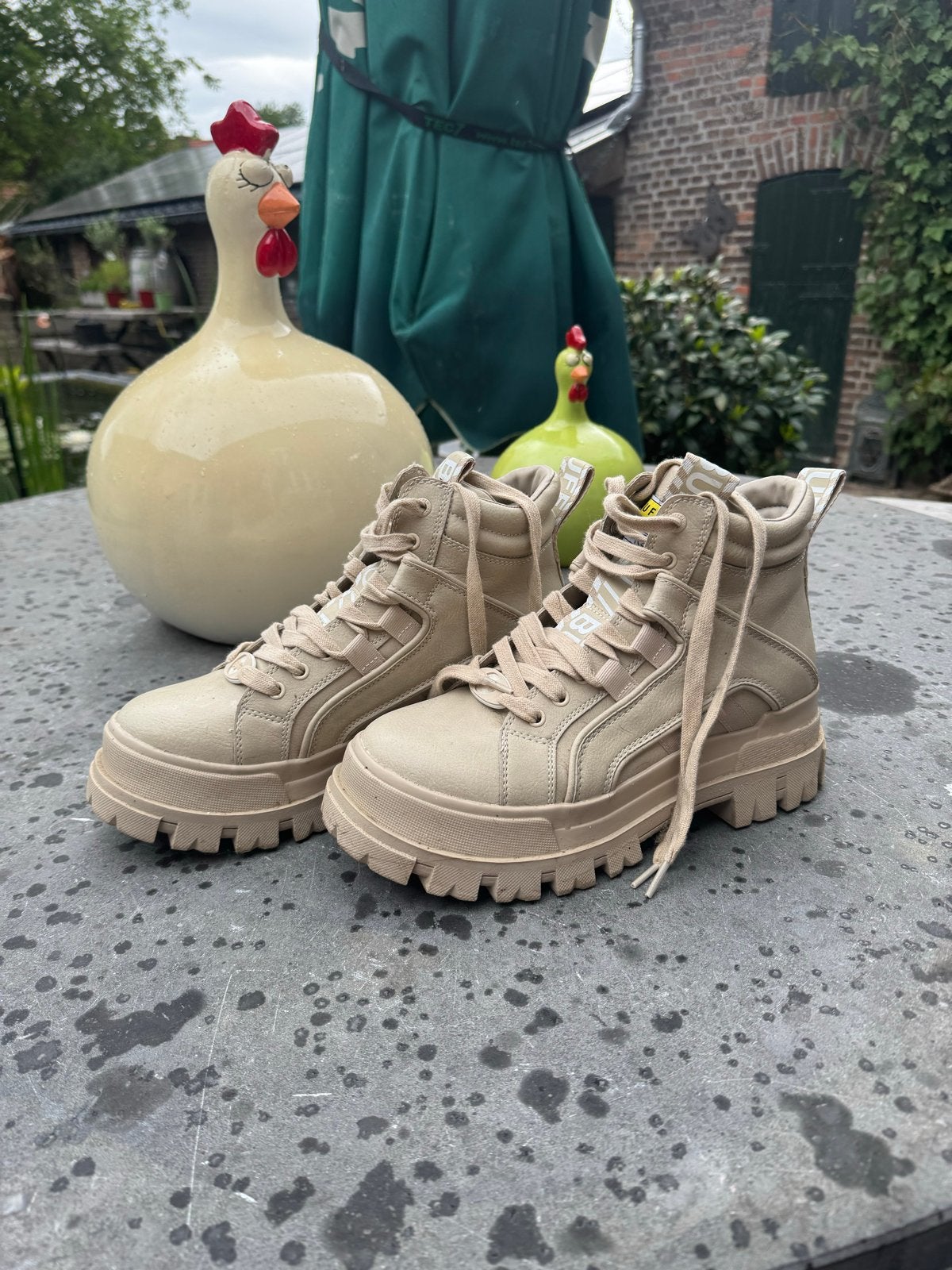 Buffalo sneakers Nieuw, Ophalen, Zo goed als nieuw, Beige, Sneakers of Gympen