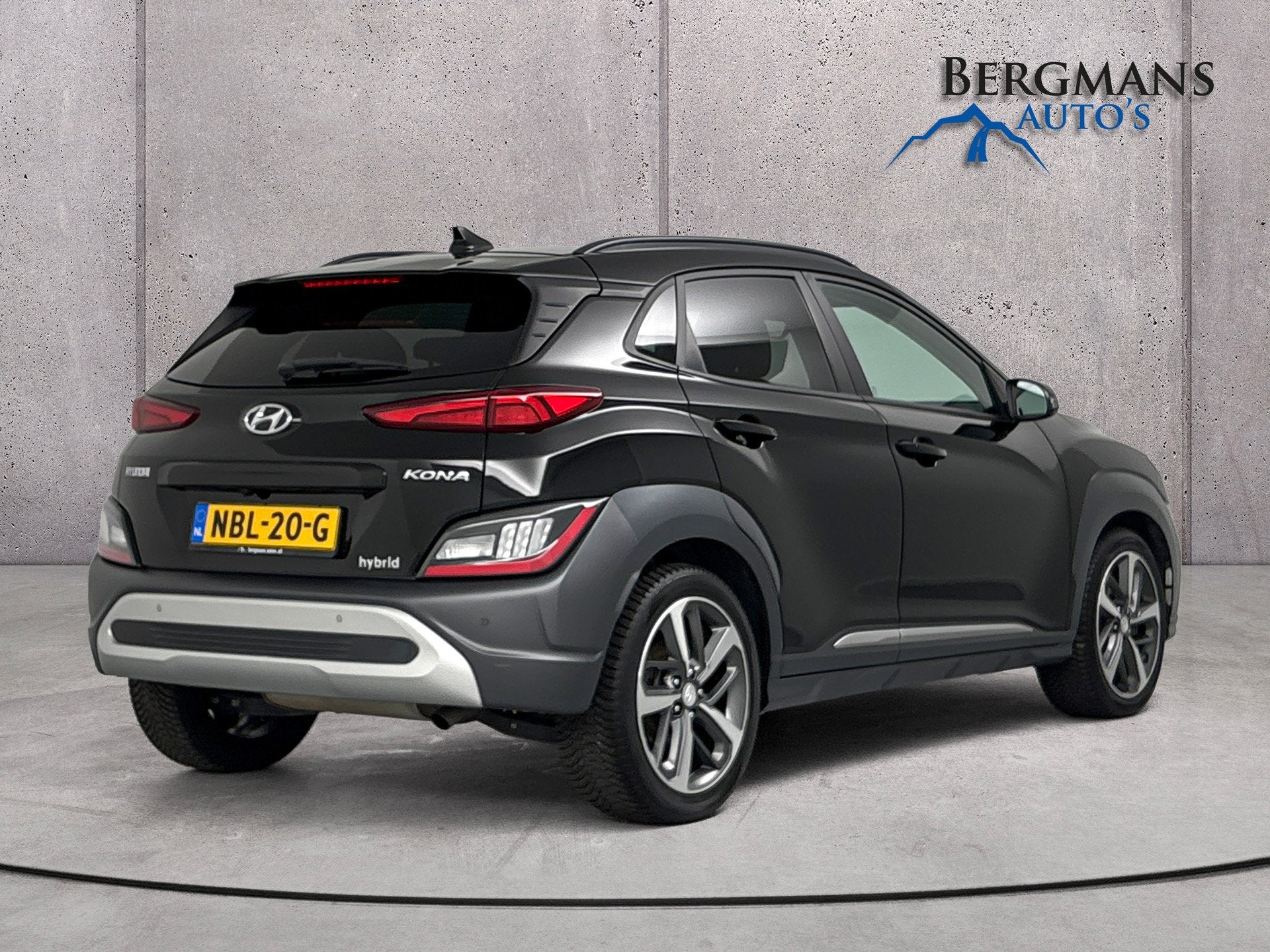 Hyundai KONA 1.6 GDI HEV Fashion // DEALERONDERHOUDEN // LED, Auto's, Dealer onderhouden, Gebruikt, Zwart, Leder