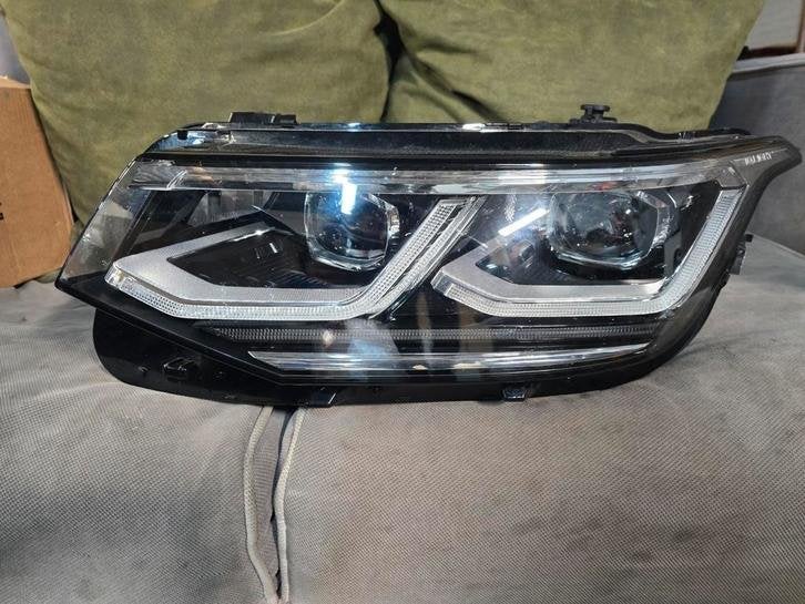 Koplamp Full Led IQ Light Li. VW Tiguan 5NA facelift bj'21+, Gebruikt, Volkswagen, Wolfsburg, Ophalen of Verzenden