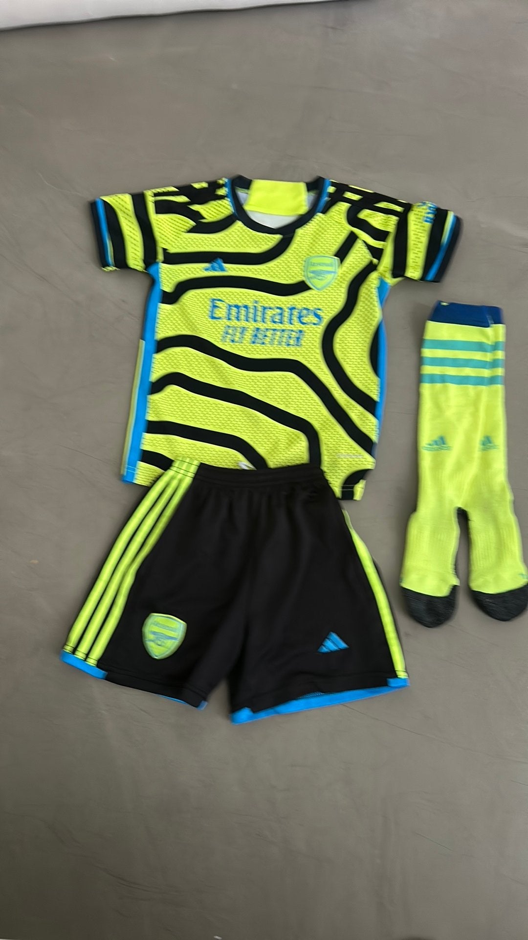 Arsenal uit tenue maat 22, Maat XS of kleiner, Ophalen of Verzenden, Zo goed als nieuw, Set