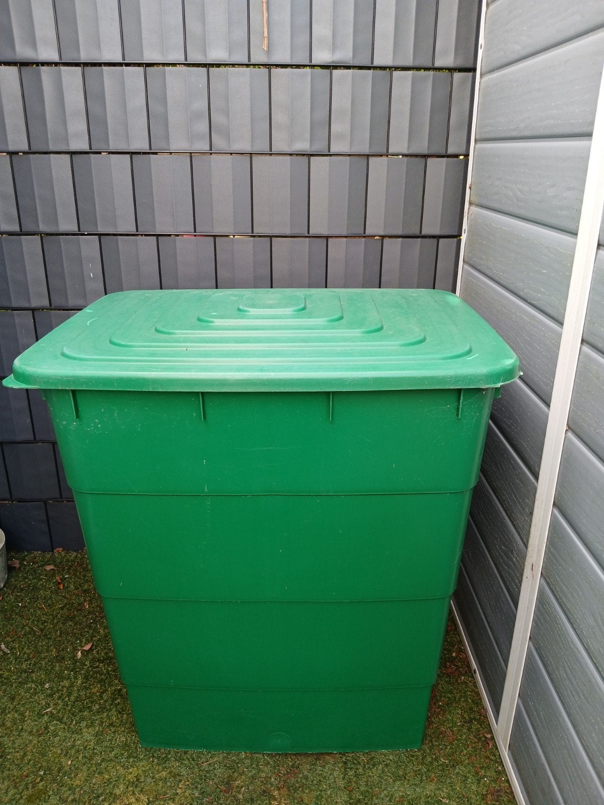 Grote Regenton met Deksel - 360 Liter Inhoud, Tuin en Terras, 150 liter of meer, Ophalen, Gebruikt, Kunststof