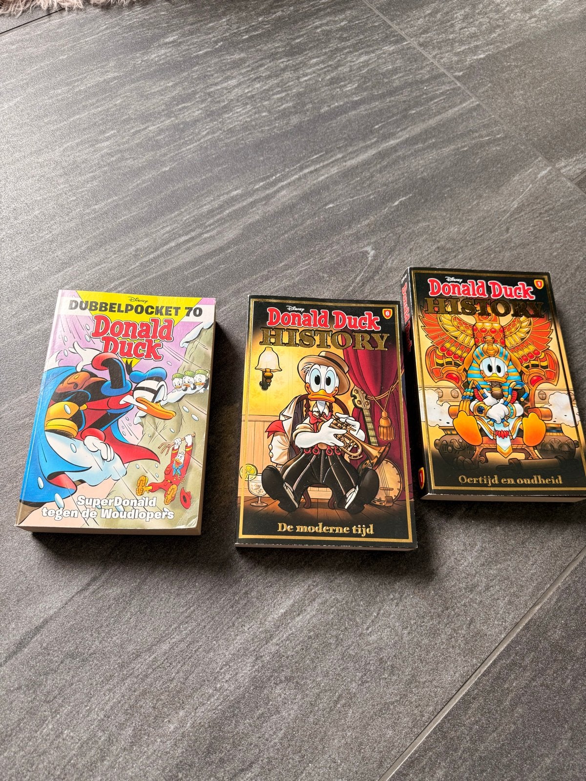 Donald Duck Dubbelpocket en History stripboeken, Boeken, Stripboeken, Meerdere stripboeken, Ophalen, Zo goed als nieuw