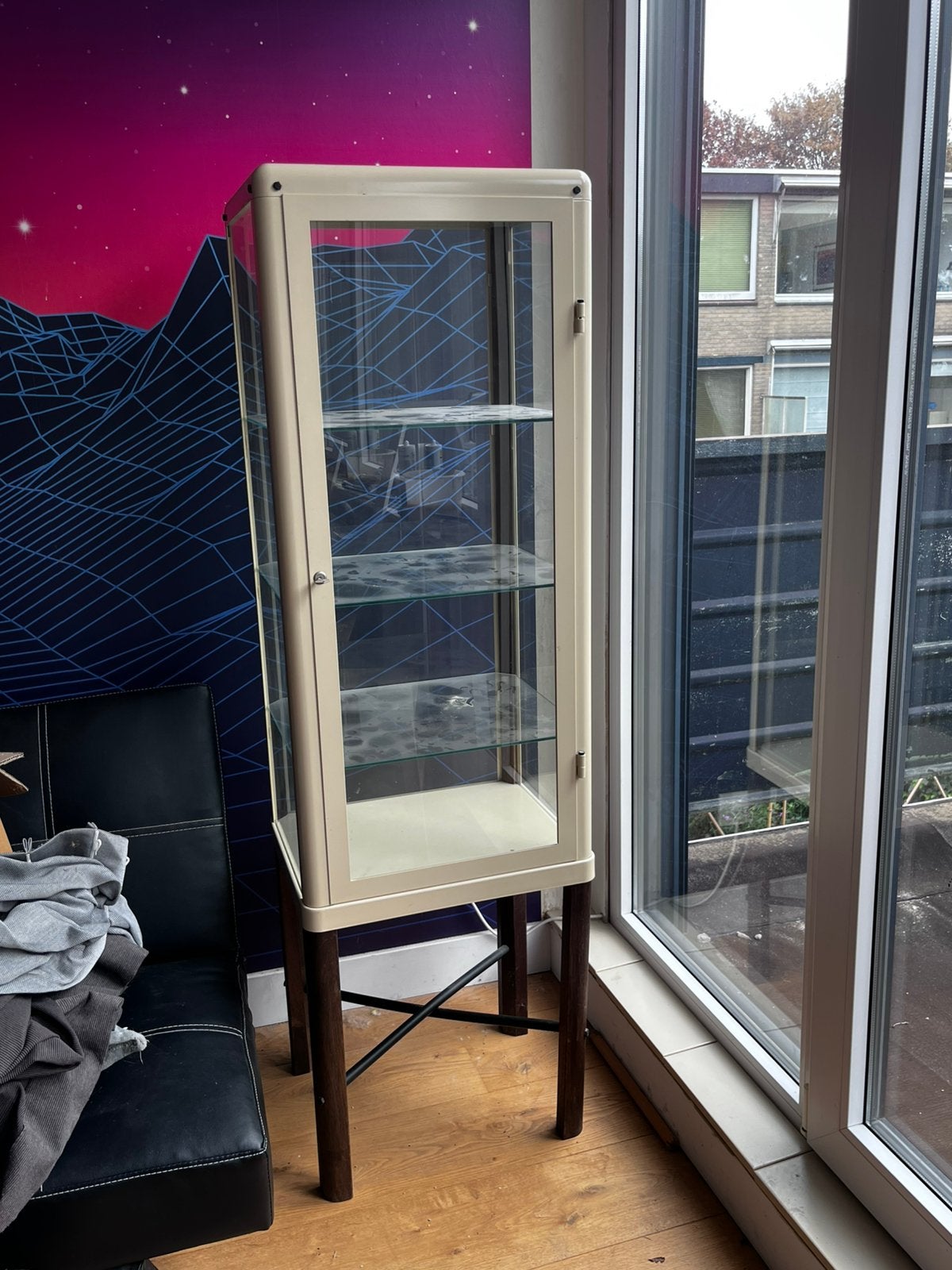 **Gratis** Vitrinekast, Huis en Inrichting, Ophalen, 50 tot 100 cm, Glas, 150 tot 200 cm