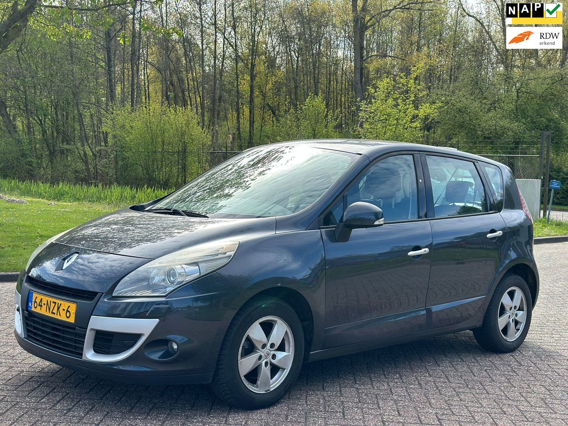 Renault Scénic 1.4 TCE Dynamique/AIRCO/CRUISE/NAVI/PARKEERS, Auto's, Euro 5, Stof, Gebruikt, 1295 kg