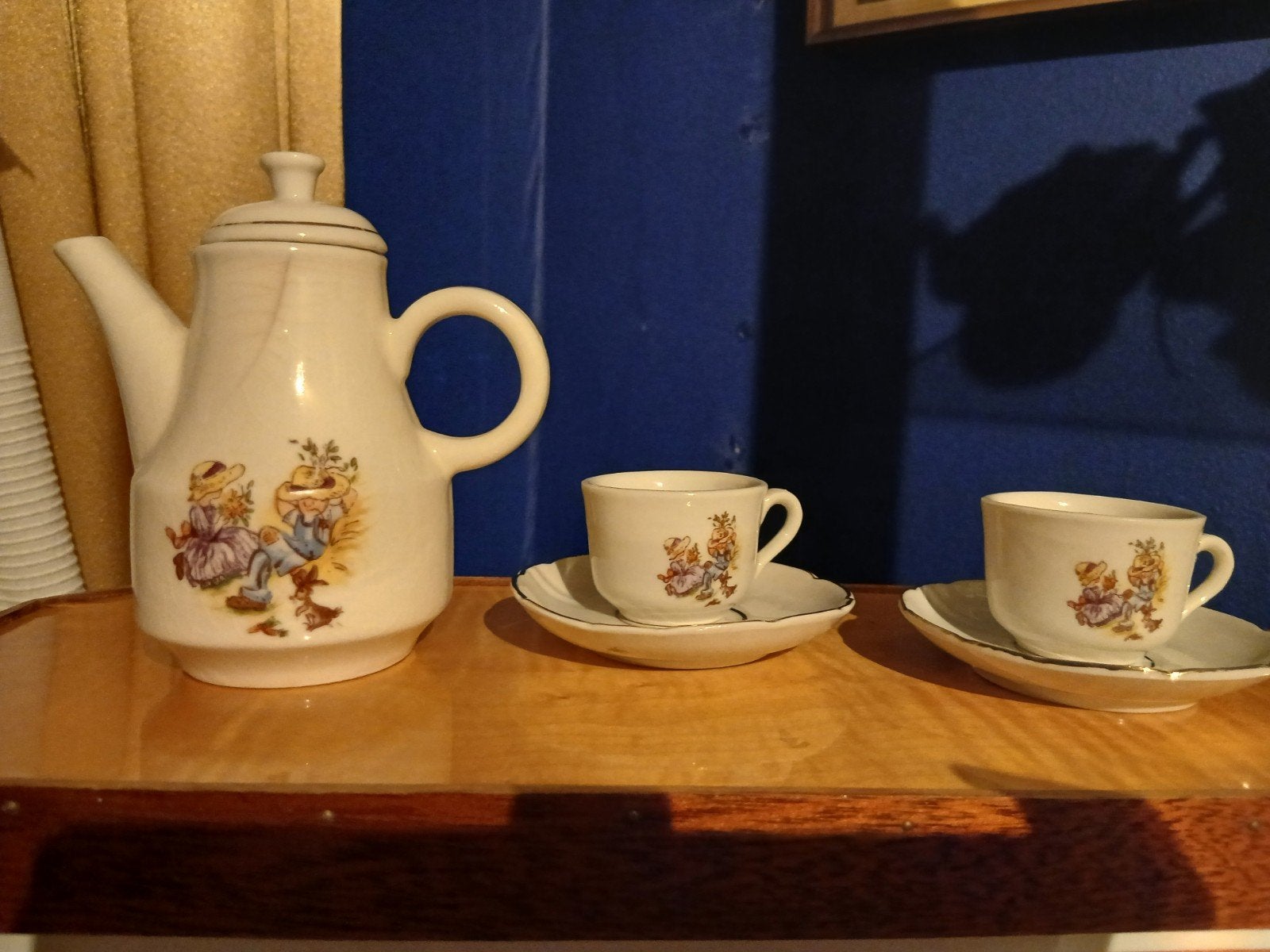 Vintage koffie/theeservies met kinderfiguren, Ophalen of Verzenden, Gebruikt