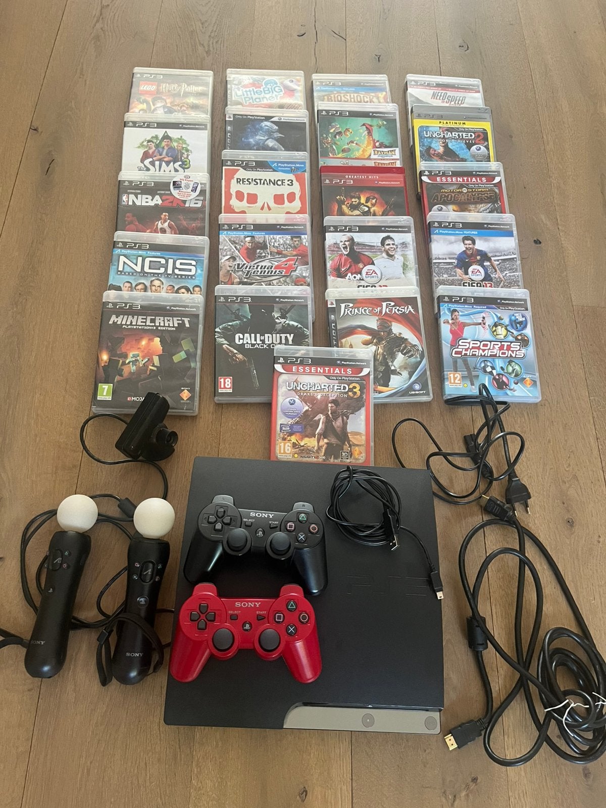 PS3 with motion controllers and 21 games, Ophalen, Zo goed als nieuw, Met 2 controllers, Slim