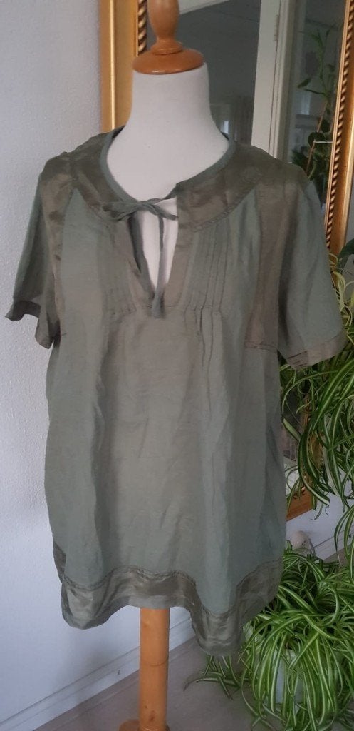Dames bloes, groen, mt M, Ophalen of Verzenden, Gedragen, Maat 38/40 (M), Groen
