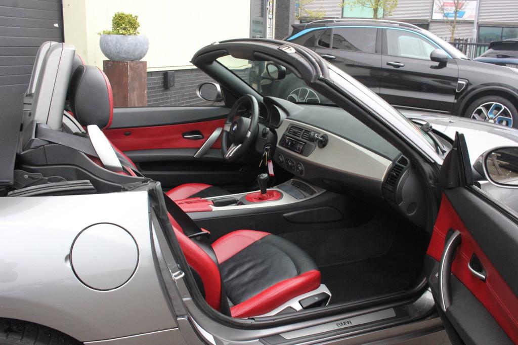 BMW Z4 Roadster 2.5i S | 18inch | Leer |, Achterwielaandrijving, Gebruikt, Zwart, Cabriolet