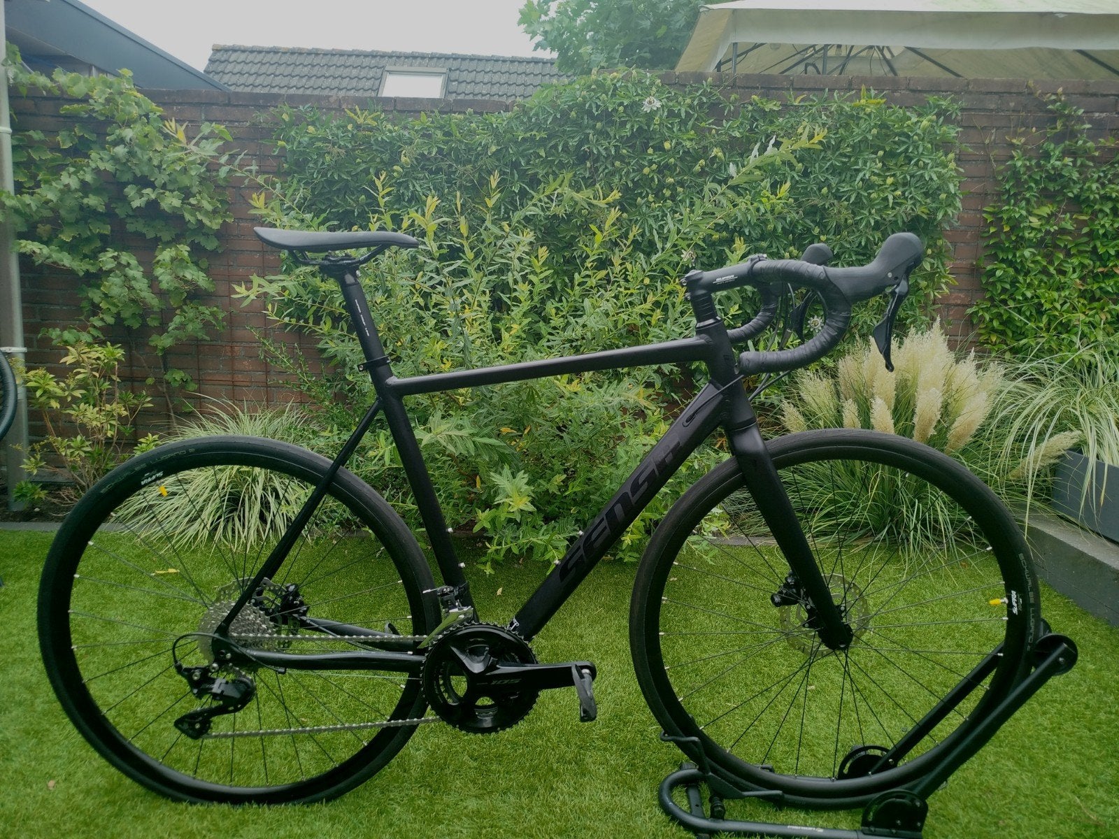 Sensa Modena LTD mt 55 - 2025 - Shimano 105 12s, Fietsen en Brommers, 28 inch, Velgrem, Zo goed als nieuw, Meer dan 20 versnellingen