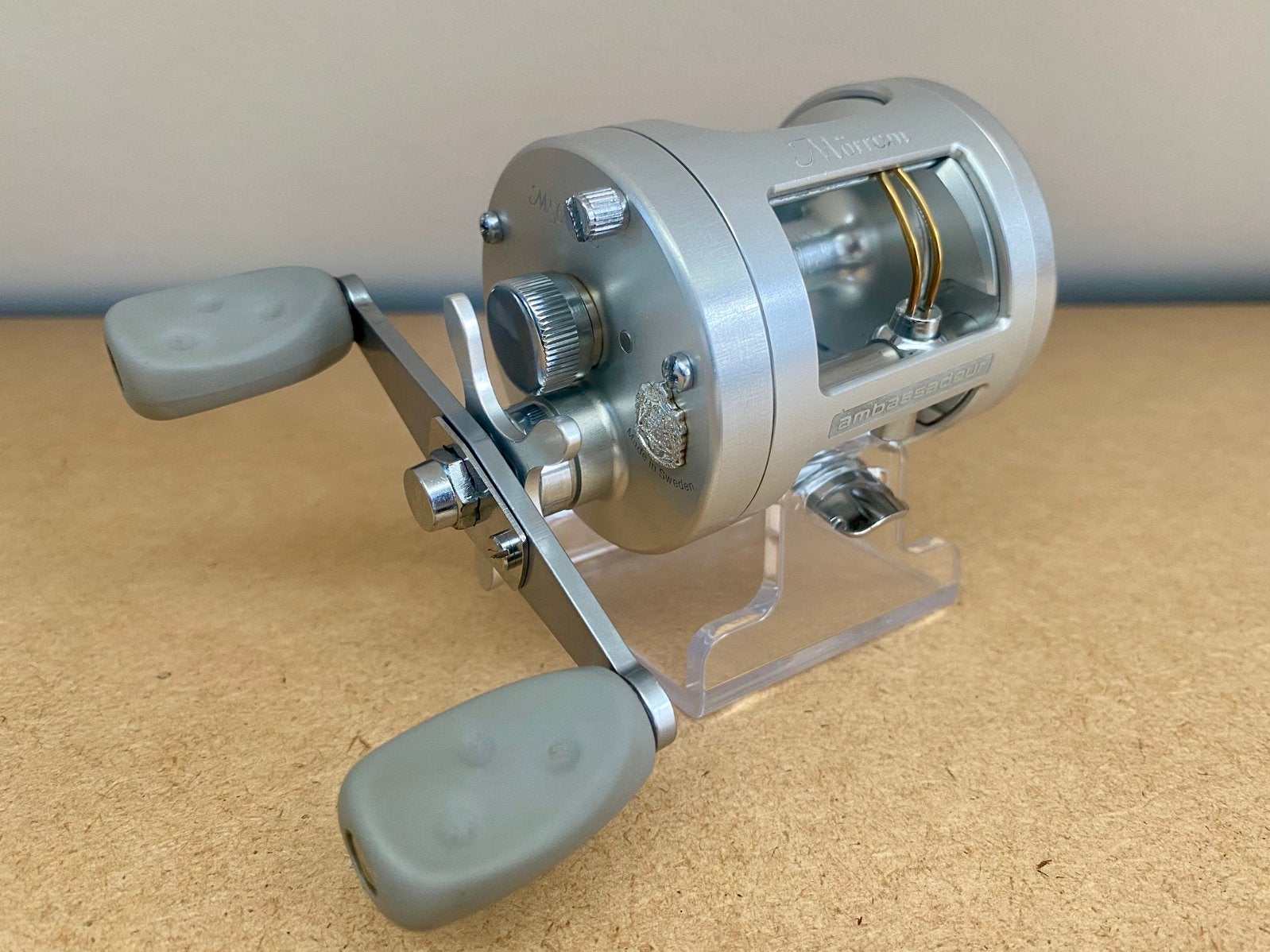Abu Garcia Ambassadeur MORRUM M5600C reel met ratel, Watersport en Boten, Ophalen of Verzenden, Gebruikt, Molen