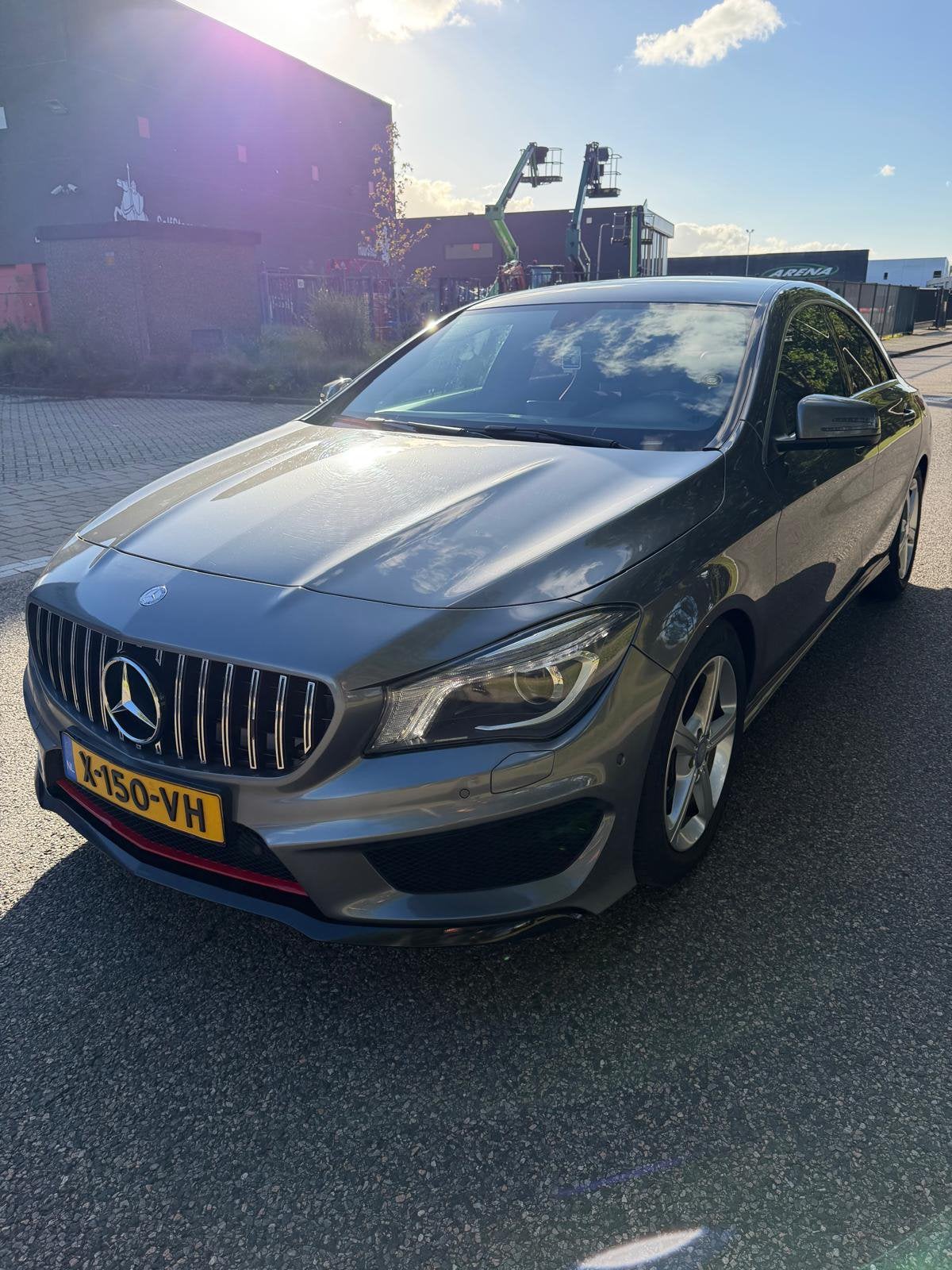 Mercedes-Benz CLA 200 1.6 115KW 2014 Grijs, Auto's, Voorwielaandrijving, CLA, 1295 kg, 1595 cc
