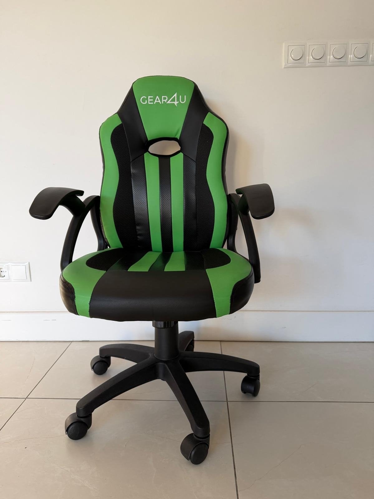 Gaming Bureaustoel Gear4U - Zwart/Groen, Ophalen, Zwart, Zo goed als nieuw, Gaming bureaustoel