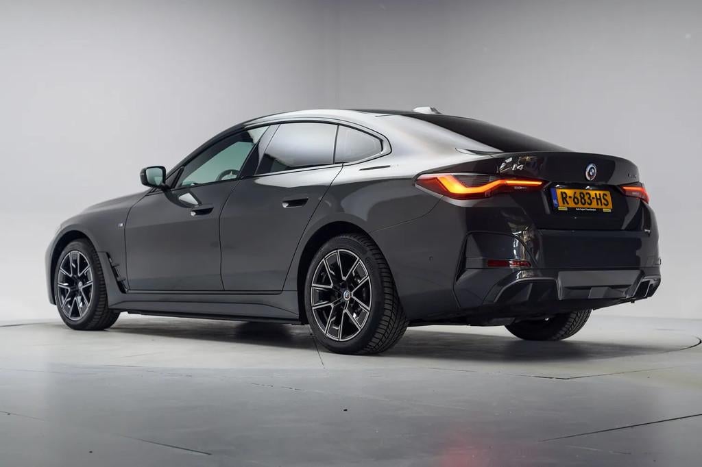 BMW i4 eDrive40 M-Sport 84 kWh 3-Fase [ Half-leder Stoelverw, 0 cilinders, Gebruikt, 340 pk, 1600 kg