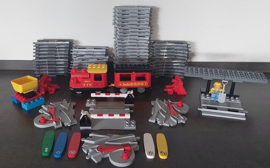 duplo trein werkt op app (48 rails  en 3 wissels), Ophalen of Verzenden, Gebruikt, Duplo