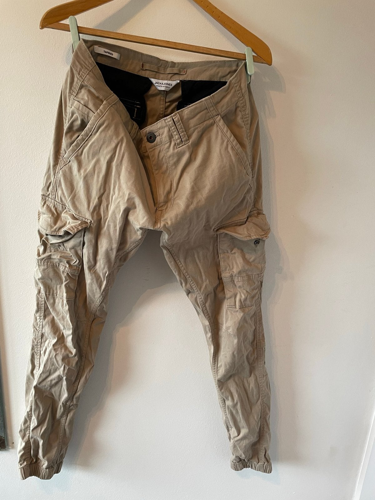Jack & Jones Tapered Cargo Broek - Maat 33/34, Ophalen of Verzenden, Zo goed als nieuw, Overige maten, Beige