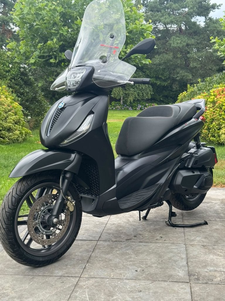 ⭐️Piaggio Beverly 400 2022 mat zwart 14785 km 1e eig⭐️, Niet ingevuld, Niet ingevuld, Niet ingevuld