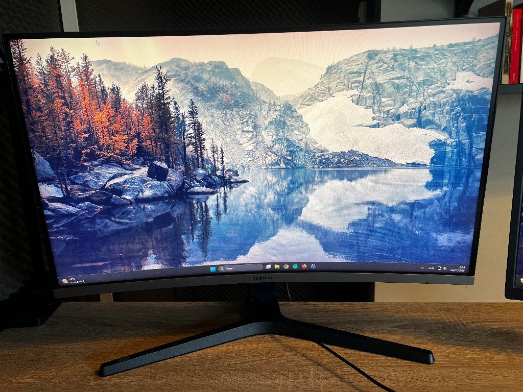 Samsung C27R50 27" Curved Monitor | Full HD, 3 tot 5 ms, Curved, HDMI, VA