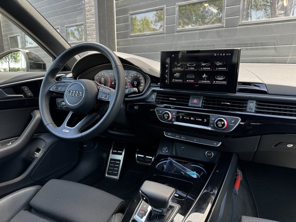 Audi A4 Avant 40 TFSI 204PK S-Line edition Competition | Key, Auto's, Audi, Gebruikt, 4 cilinders, 1984 cc, Zwart