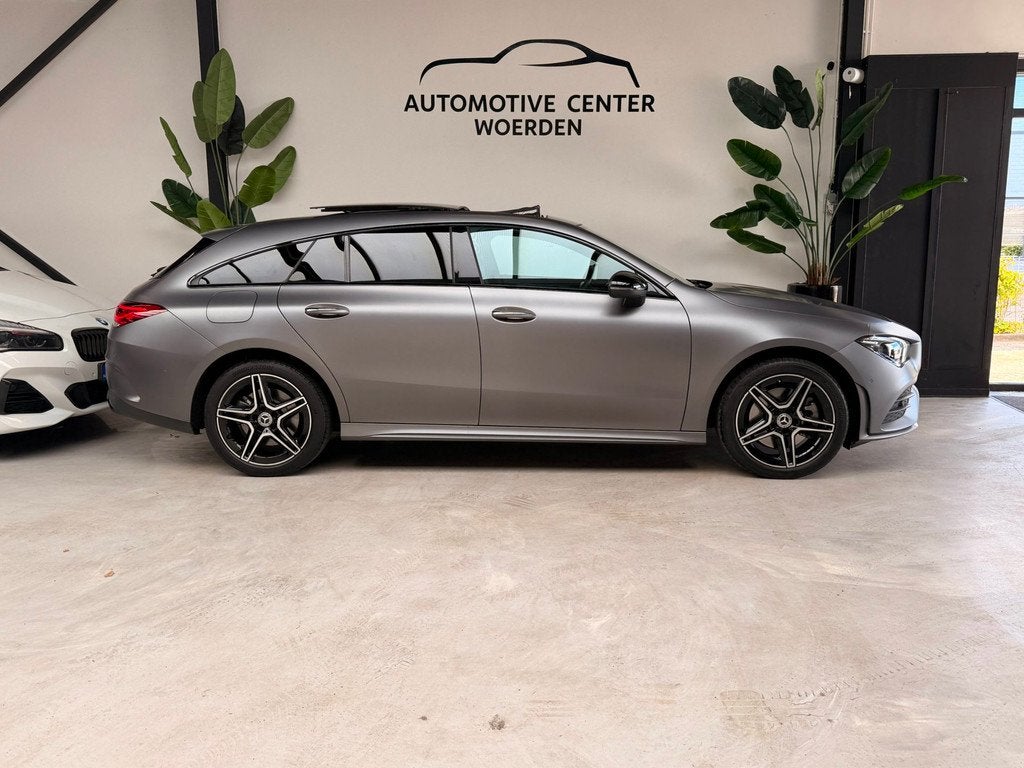 Mercedes-Benz CLA-klasse Shooting Brake 250 e AMG Line PANO, Auto's, Mercedes-Benz, CLA, Gebruikt, 4 cilinders, Plug-in hybride
