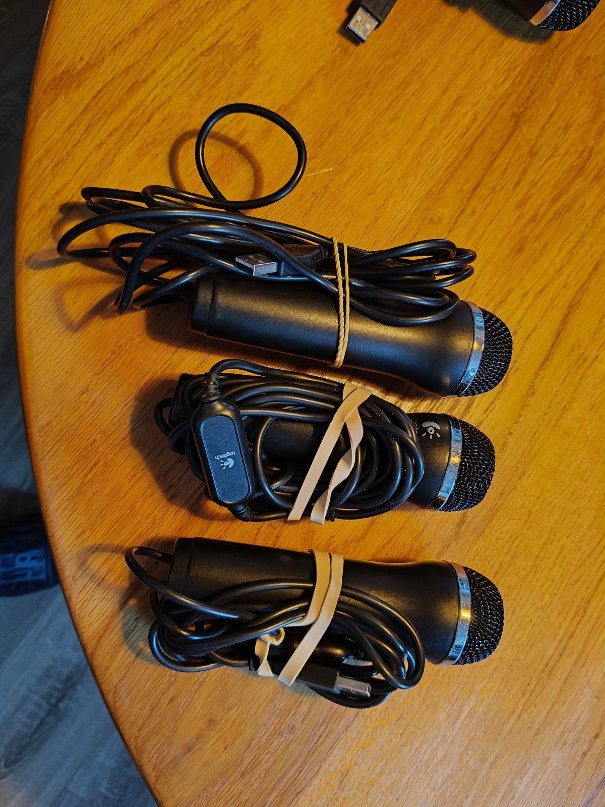 microfoons voor SingStar, U-sing., Spelcomputers en Games, Muziek, Gebruikt, Ophalen of Verzenden, 3 spelers of meer