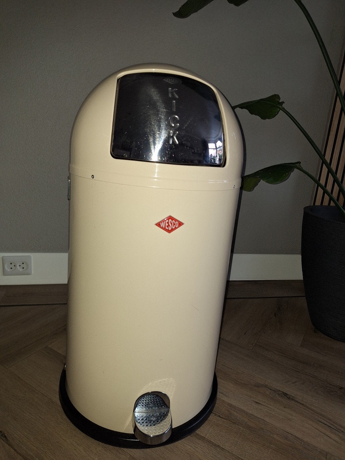 Wesco Kickboy Amandel - Origineel en goed werkend, Ophalen, 50 – 75, Gebruikt, Met pedaal