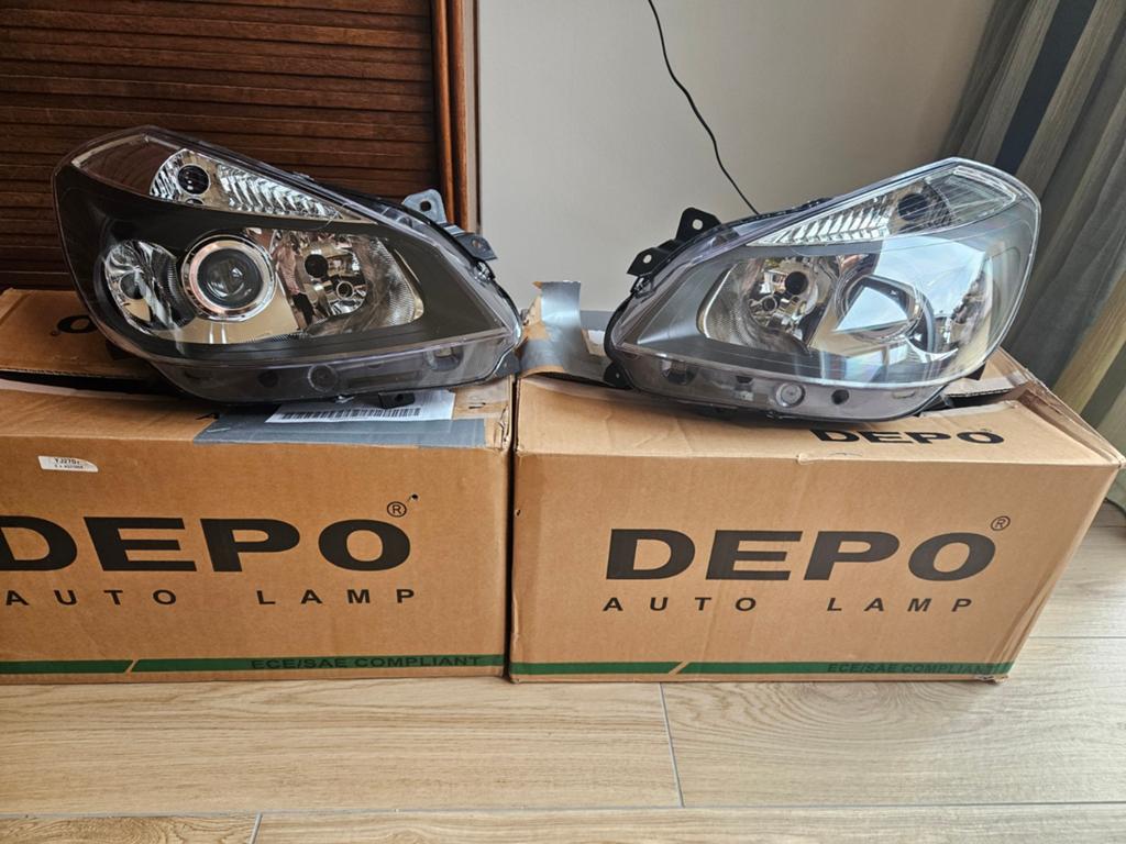 Nieuwe Renault  clio 3 koplampen, Auto-onderdelen, Ophalen of Verzenden, Nieuw, Renault