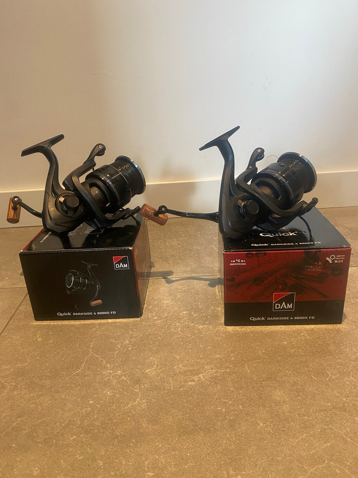 DAM Quick Darkside 4 8000S FD Molen (2 stuks), Ophalen of Verzenden, Nieuw, Molen
