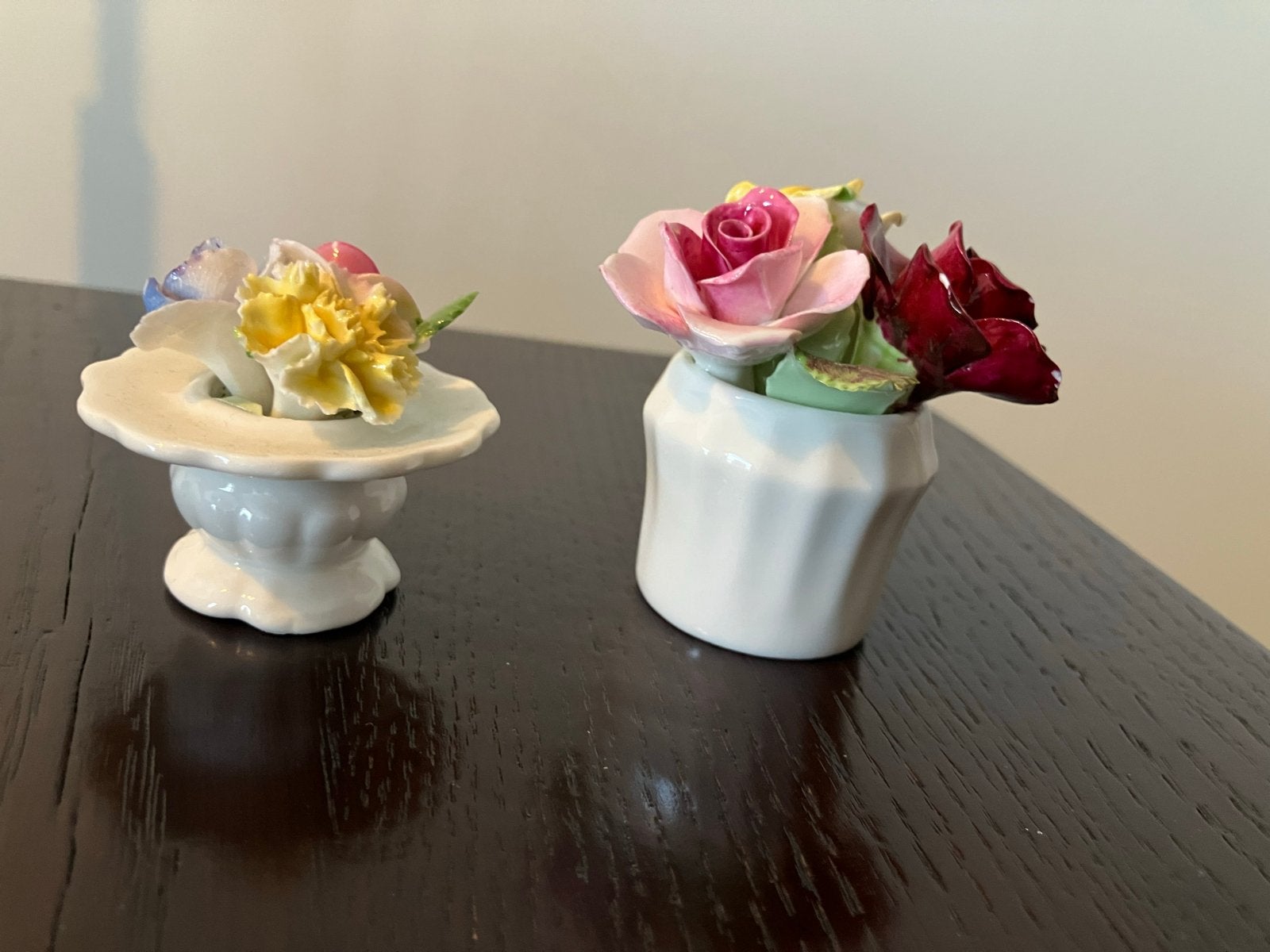 Royal Adderley Bone China Bloemenbeeldjes (2 stuks), Antiek en Kunst, Ophalen