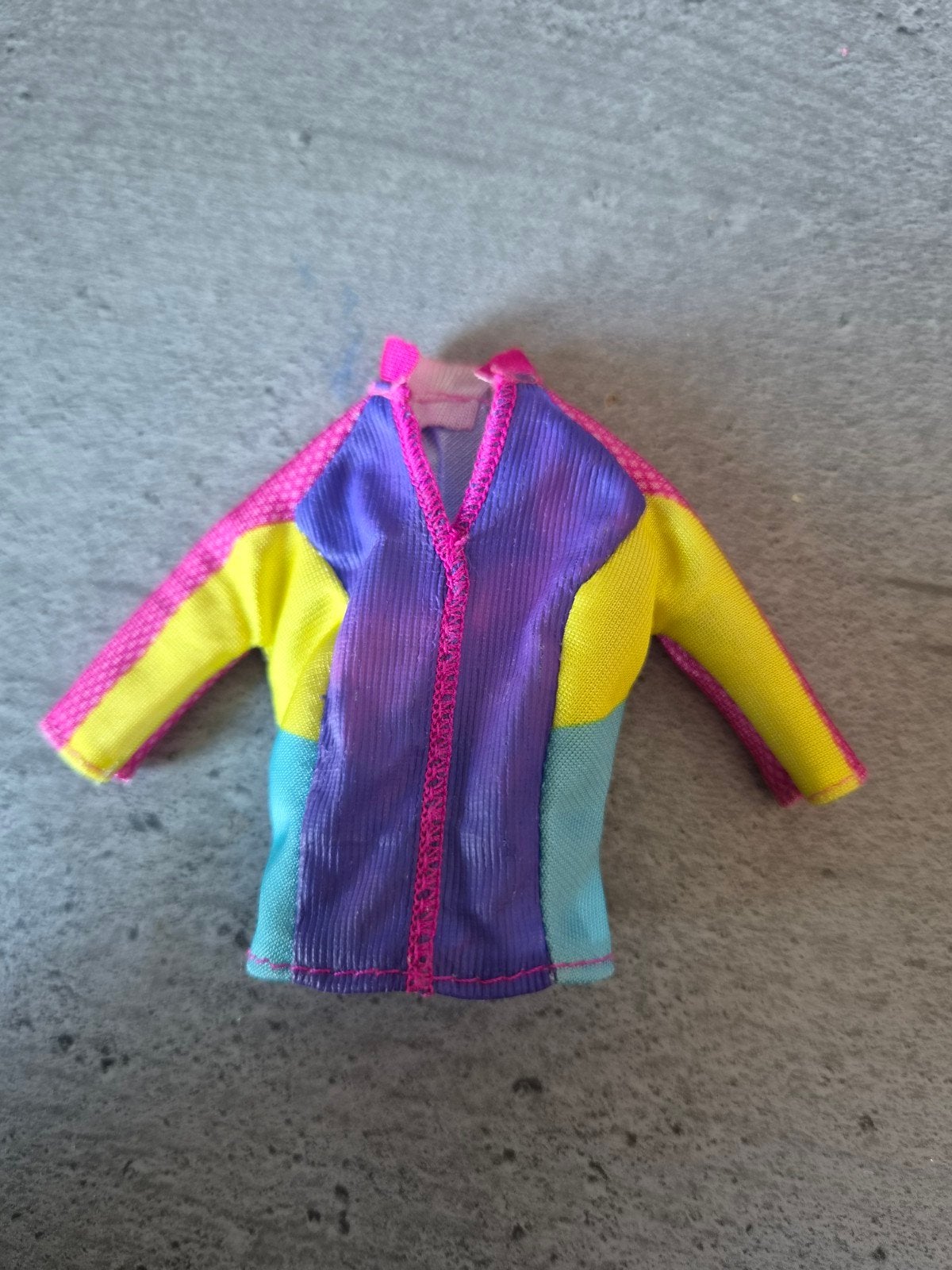 Barbie poppenkleding: Kleurrijk sportjackje, Ophalen of Verzenden