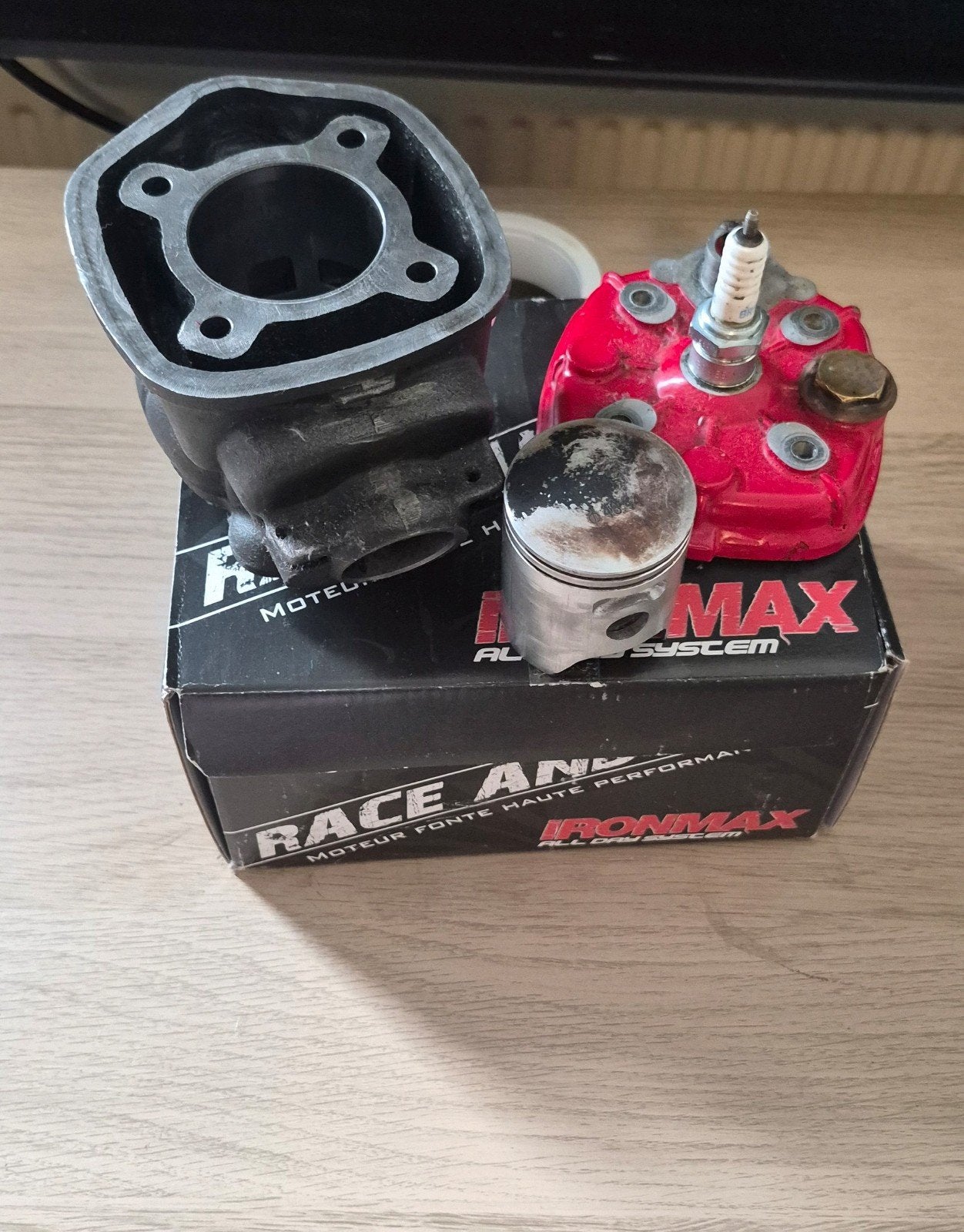 am6 75 mvt cilinderkit, Ophalen of Verzenden, Zo goed als nieuw, Cilinder, Mvt