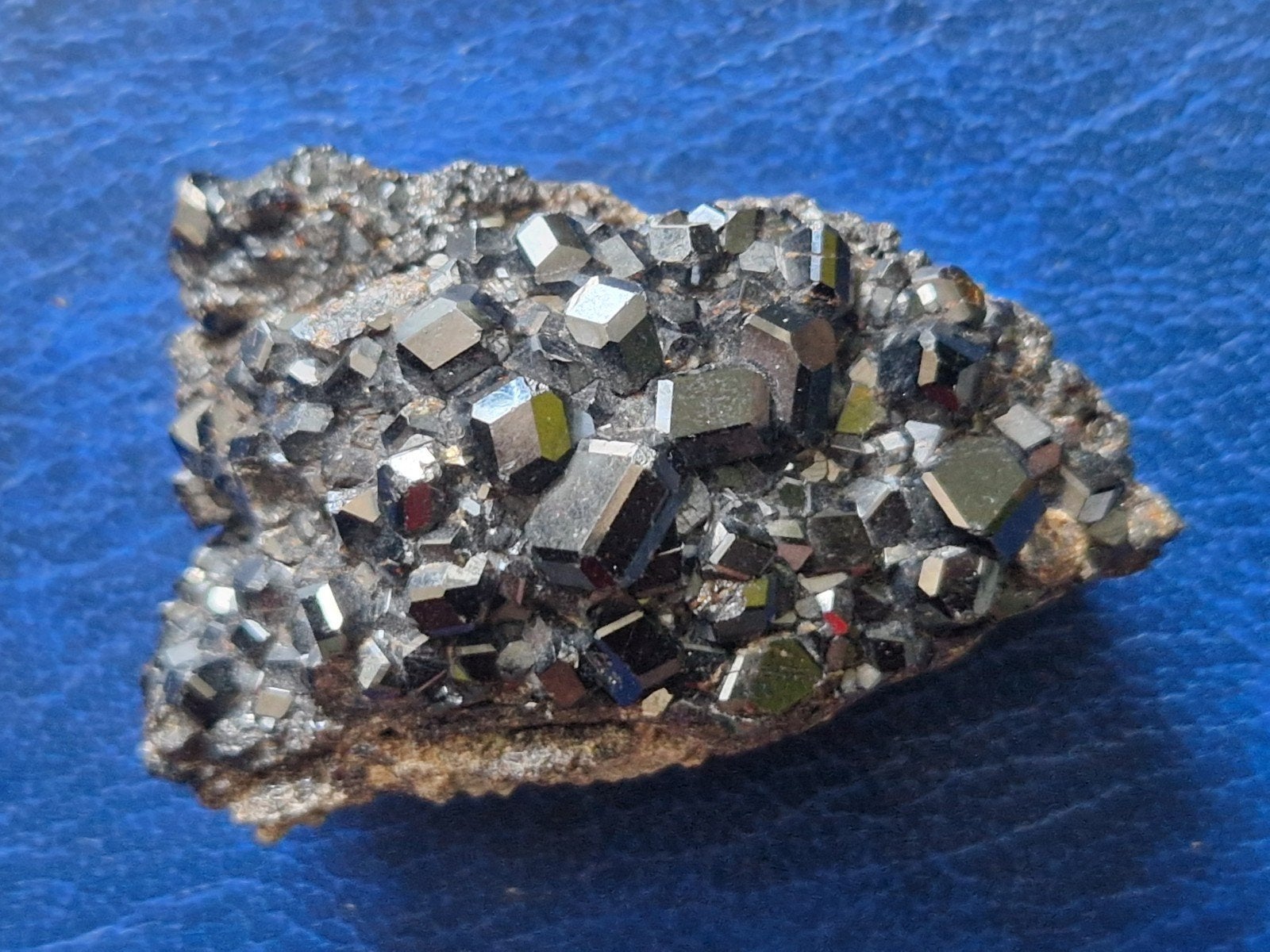 Melaniet Granaat Kazakstan, Ophalen of Verzenden, Mineraal