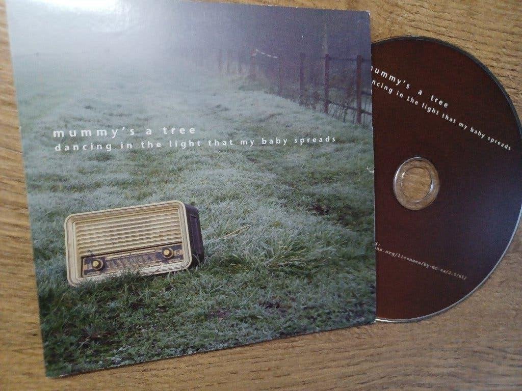 Mummy's a tree -Dancing in the light that my baby spreads/NW, Ophalen of Verzenden, Nieuw in verpakking, Pop