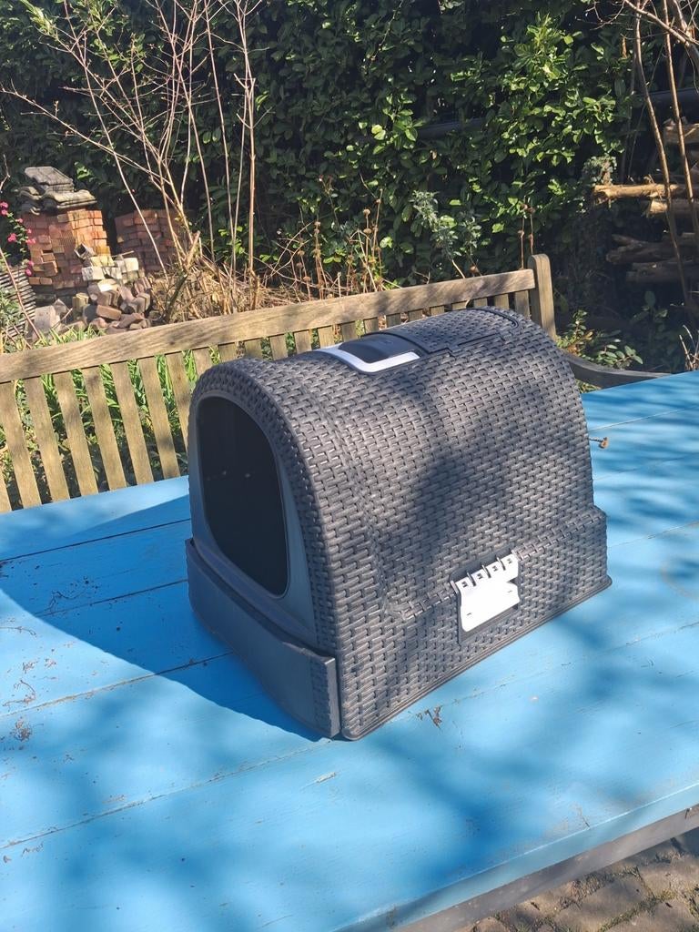 Kattenbak van Curver, Ophalen, Zo goed als nieuw